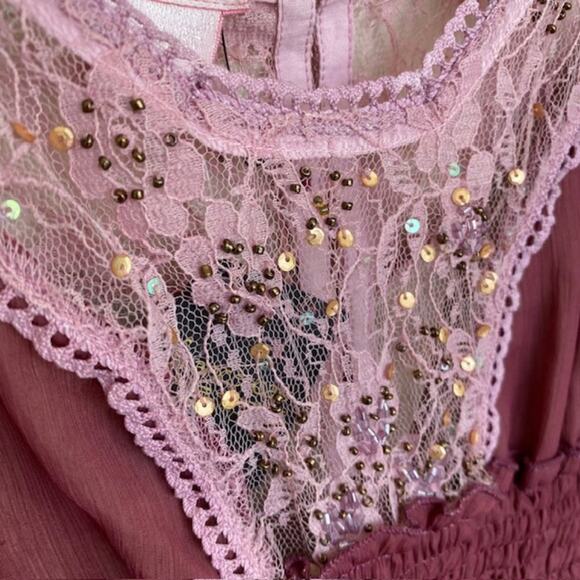 3/$21 Nolita from Francesca's Mauve and Plum Sequined Tank - NWT - Large - Picture 5 of 5